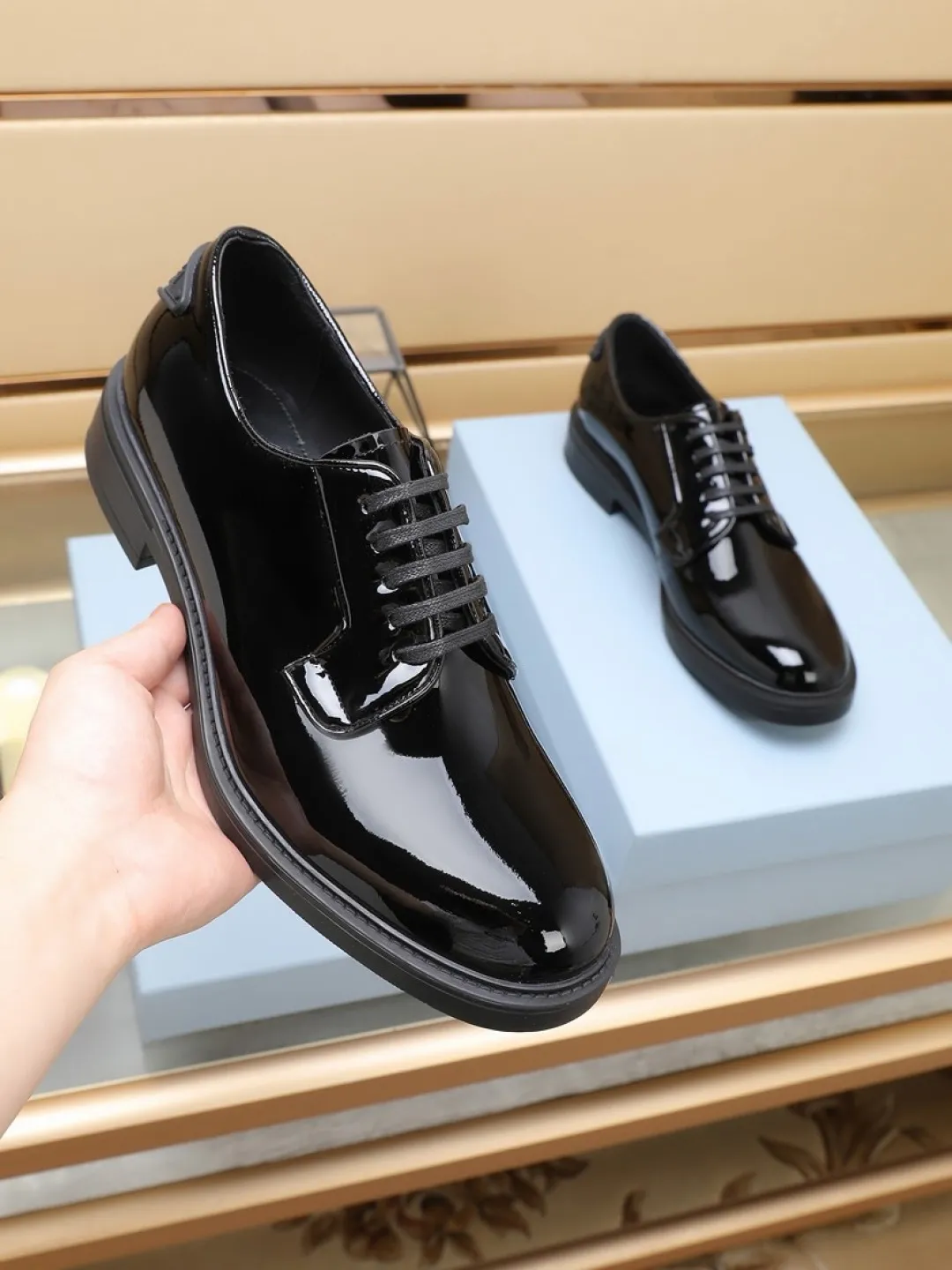 P640💰🔥《PRADA》👏Latest • High-end top brand luxury ~ purchasing agency, top quality. New fashionable business men's shoes🔜The uppers are made of original open-edge beaded cowhide➕cowhide·lining, with fine workmanship. The original stylish and soft combination wear-resistant and non-slip outsole is light and comfortable on the feet. The real thing looks better in real life. Size: 38/45